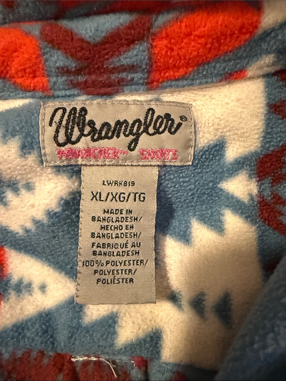 Wrangler womens Blue, pink & White Aztec Fleece shirt - Picture 2 of 2